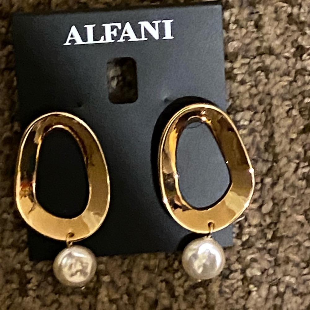 Alfani Gold-Tone Link & Imitation Pearl Drop